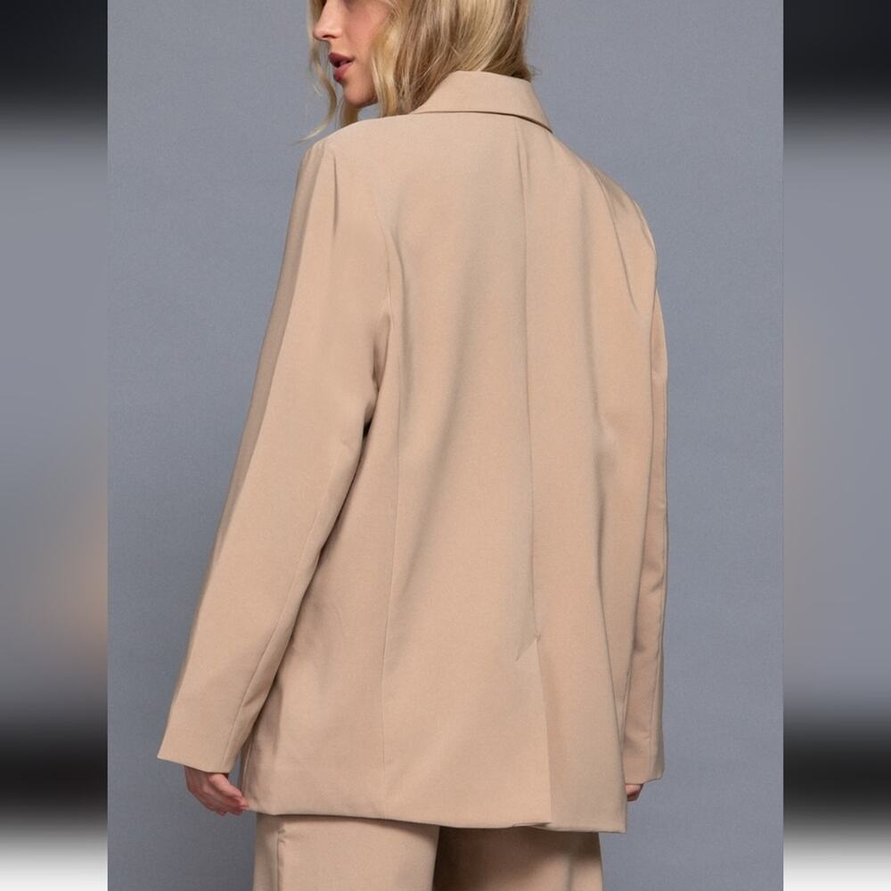 Chic Oversized Neutral Tan Blazer | Effortless Capsule Wardrobe Essential - Picture 6 of 8